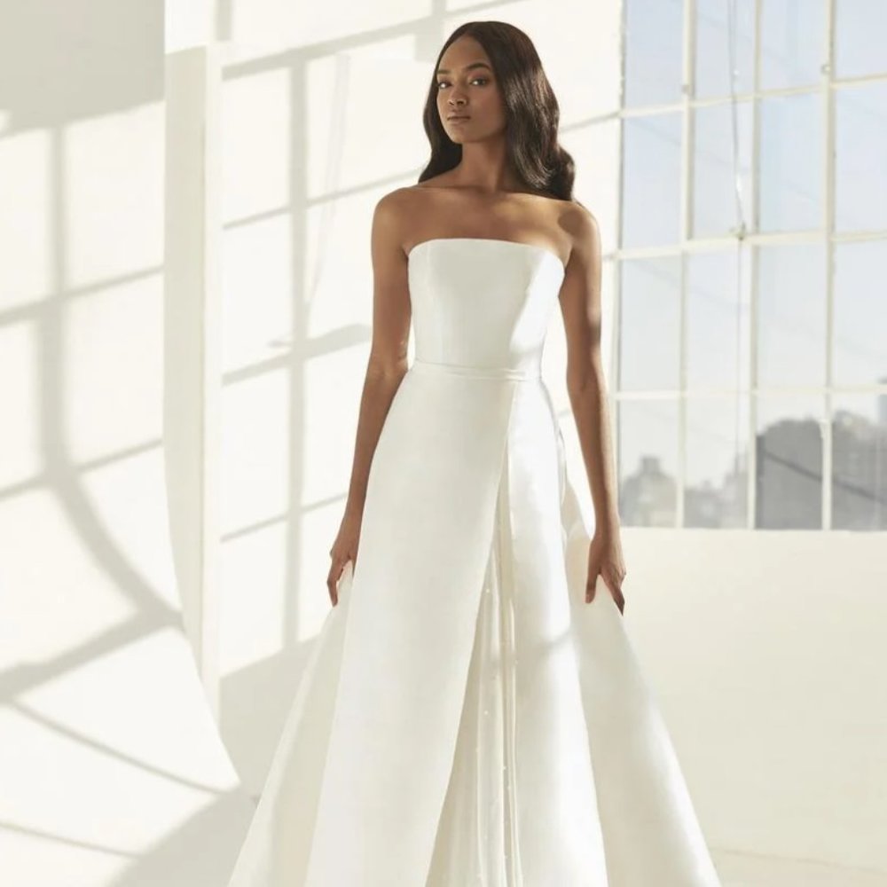 Plus size Prom Dress Wedding Gown ivory ball gown by Ashley Graham x Pronovias